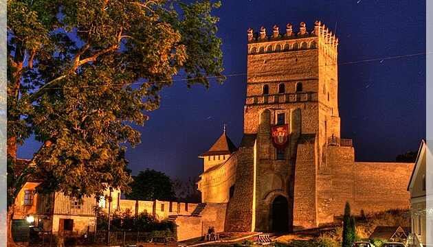 Zamek noc